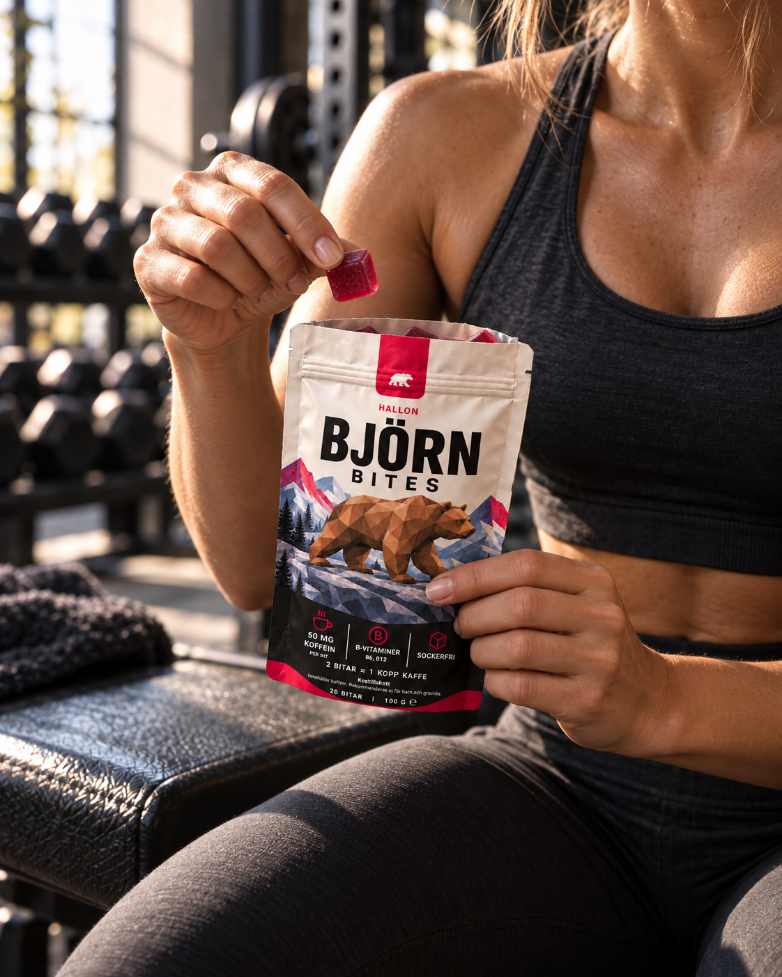 En bit Björn Bites Hallon tas ur påsen i gymmet